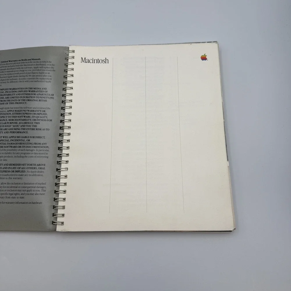 1984 Macintosh USER MANUAL Mac Works environment for the Lisa system